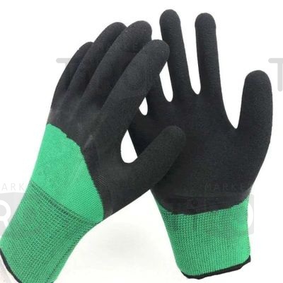 Перчатки нейлоновые облитые резиной черно-зеленые пальцы